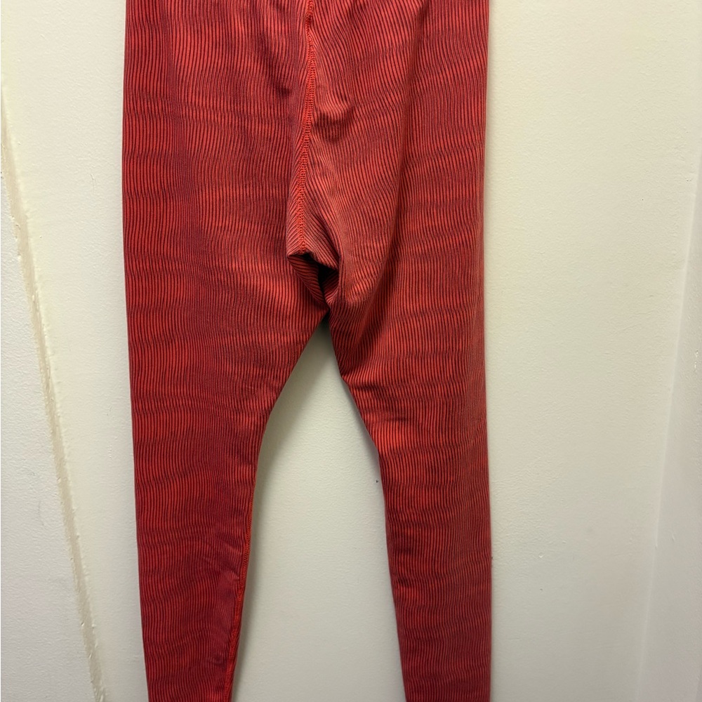 Nike Womens‎ Red & Black Activewear Leggings Yoga Pants Sz S 26”x 28” - Picture 2 of 5
